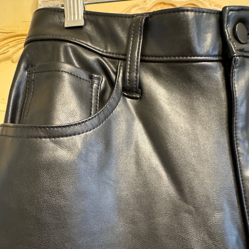 Abercrombie & Fitch Ankle Straight Ultra High‎ Rise vegan Leather crop pants 27 - Picture 3 of 6